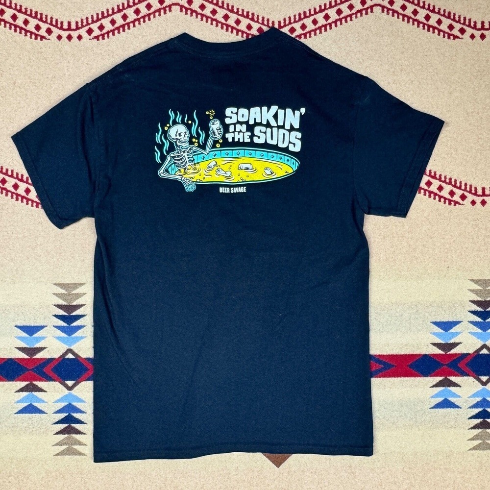 Beer Savage Beer Shirt Mens M Slim Fit Beer Bath Soakin in the Suds Black Crew